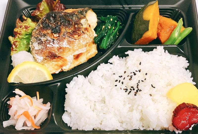 鯖の塩焼き弁当